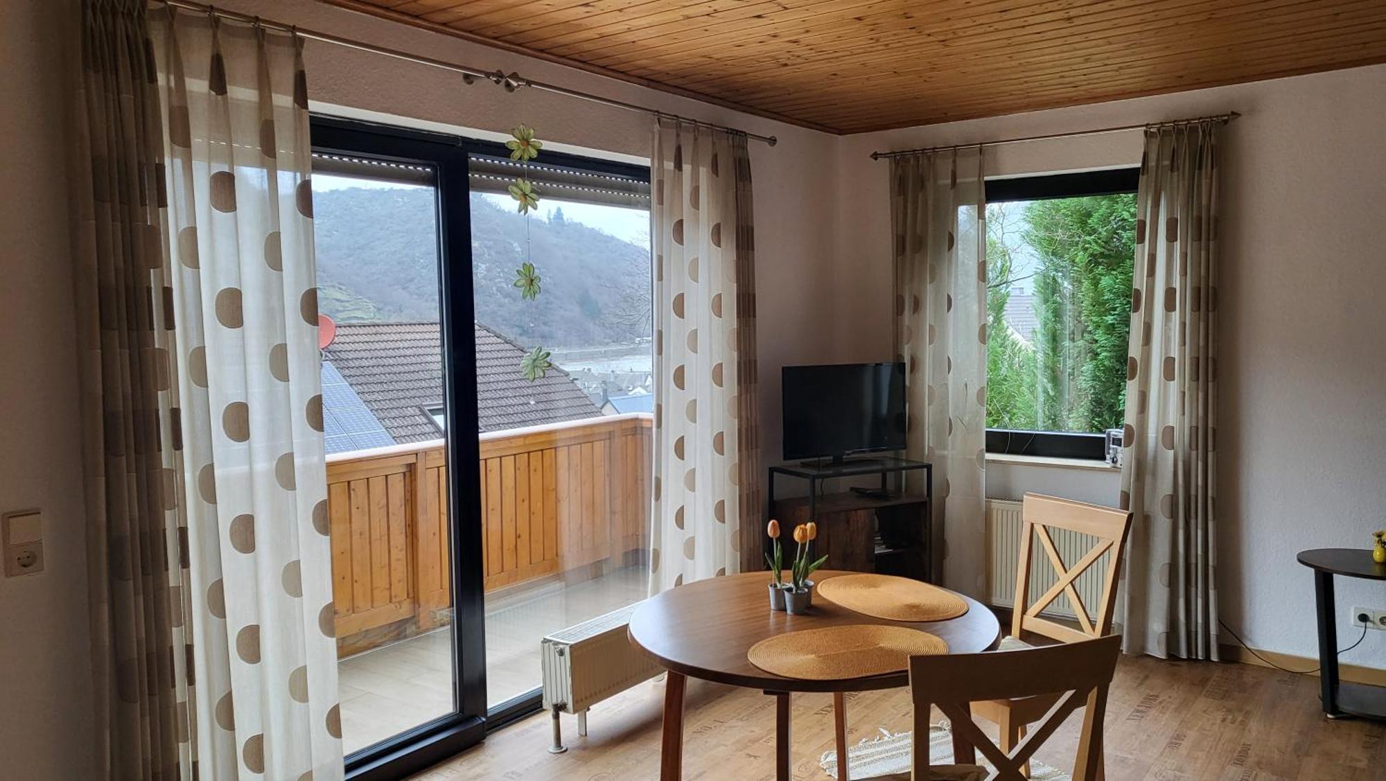 Ferienwohnung Zum Rheinblick Kestert Ngoại thất bức ảnh